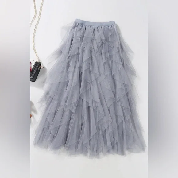 Elegant Gray Tulle Skirt